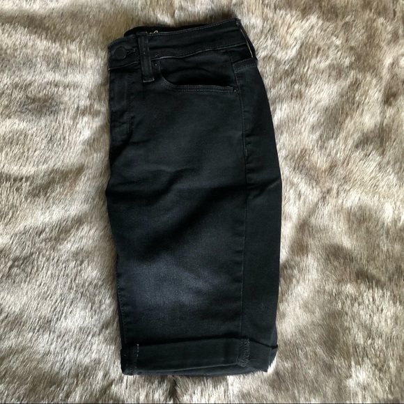 Universal Thread High Rise Black Bermuda Shorts - Picture 2 of 4